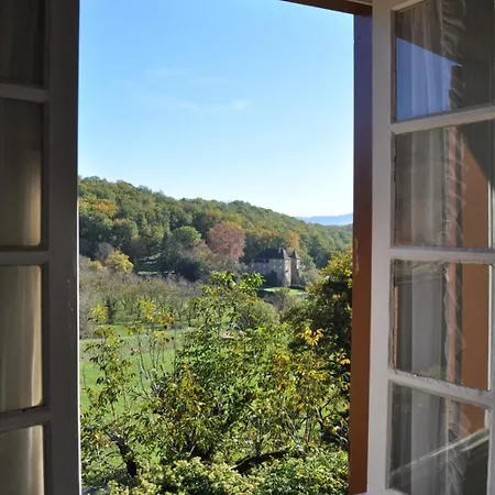 Сasa de vacaciones Nuitée Au Pied Du Château De Castelnau *