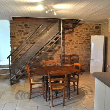 Nuitée Au Pied Du Château De Castelnau *